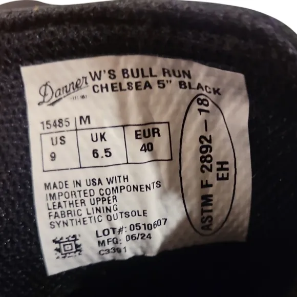 Danner Black Bull Run Chelsea Boots Women's Size 9