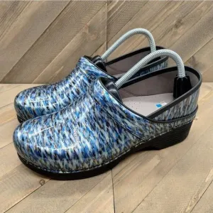 Dansko LT Pro Clogs Womens Size‎ 41 Blue Colorful Comfort Slip On Shoes Casual