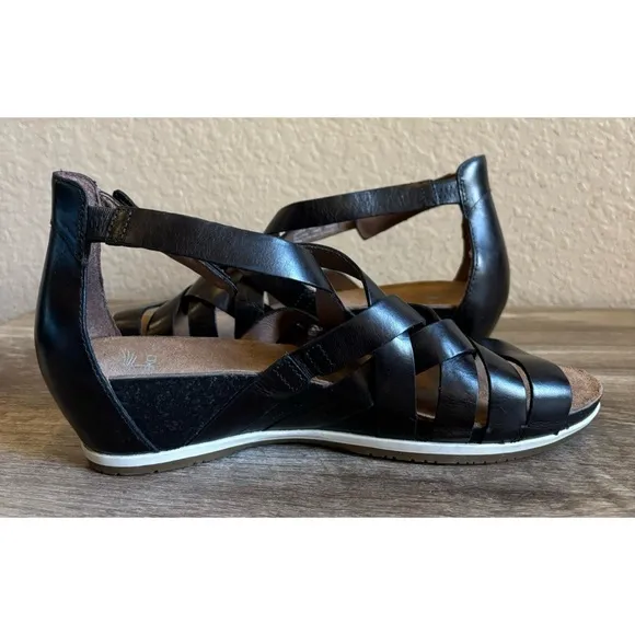 Dansko Vivian Gladiator Sandal Womens Shoes size 7.5 US