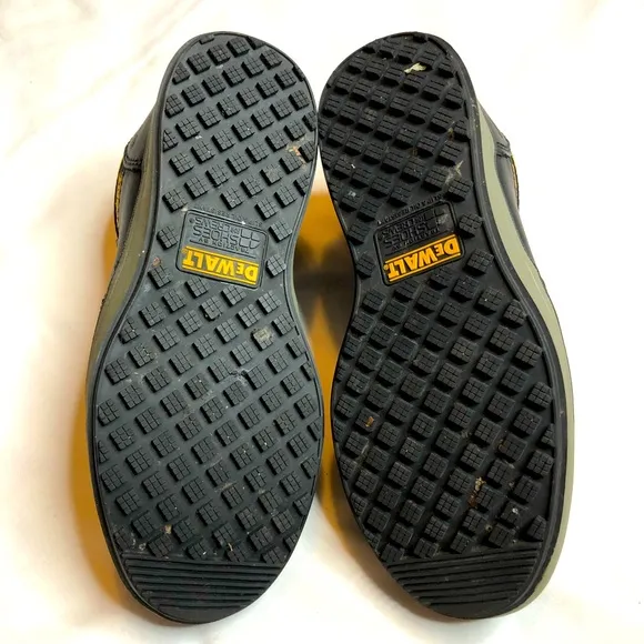 DeWalt black plasma slip on aluminum toe shoes