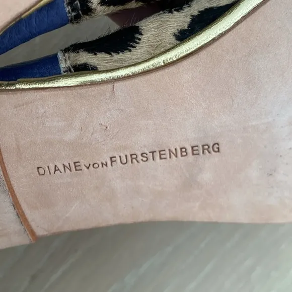 Diane Von Furstenberg Botswana Haircalf Flat sz 5 shoes