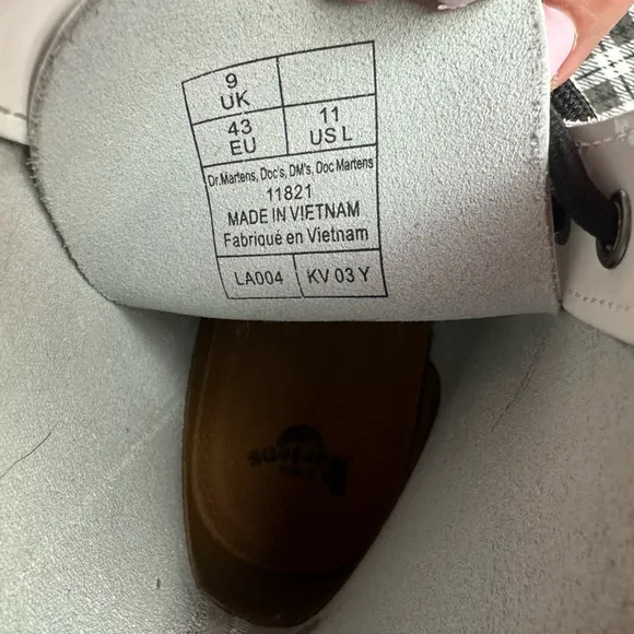 Doc Martens 1460 White PatentLeather Original Contraction Hi/Shine Boots NWOT 11