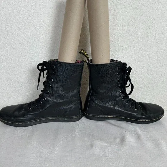 Doc Martens Air Wair Stratford Womens Sz 7 High top flat boots Bohemian Grunge