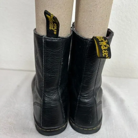 Doc Martens Air Wair Stratford Womens Sz 7 High top flat boots Bohemian Grunge