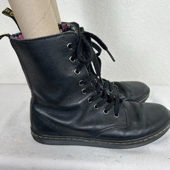 Doc Martens Air Wair Stratford Womens Sz 7 High top flat boots Bohemian Grunge