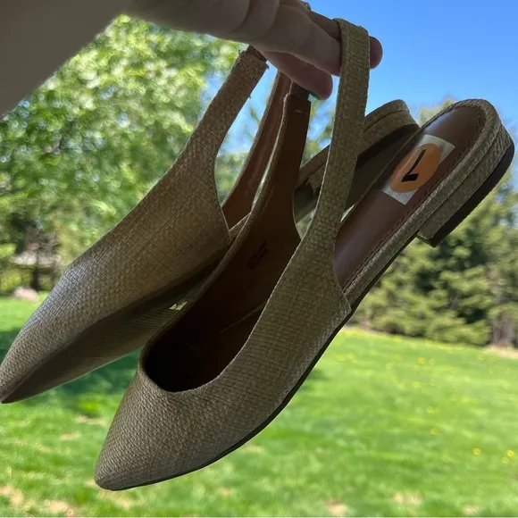 Dolce Vita cream tan rattan wicker classy pointed toe flat shoes NWT