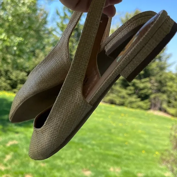 Dolce Vita cream tan rattan wicker classy pointed toe flat shoes NWT