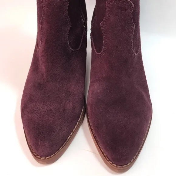 Dolce Vita Plum Suede Leather Heeled Ankle Boots NWOT Size 7