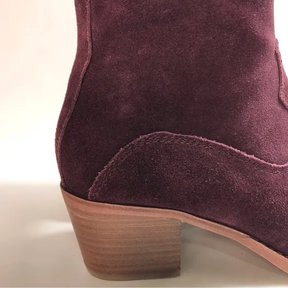 Dolce Vita Plum Suede Leather Heeled Ankle Boots NWOT Size 7