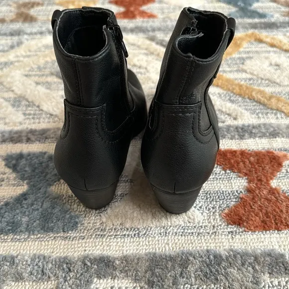 DOLCE VITA Pueblo Short Western Boots