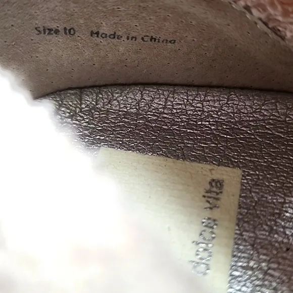 DOLCE VITA VEOLA PLUSH 👟 COLOR NATURAL-FUR LACE-UPS STREET-WEAR LADIES 10 NWOB