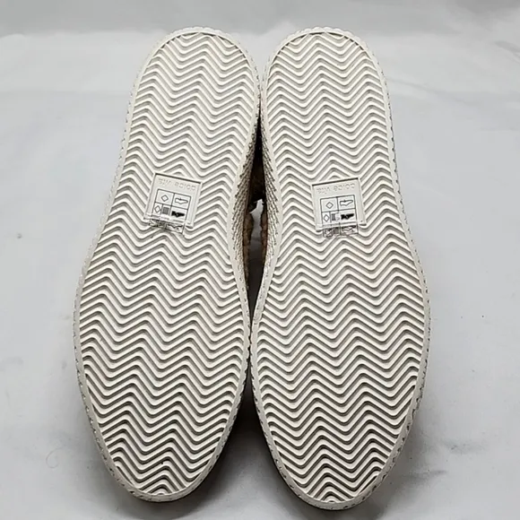DOLCE VITA VEOLA PLUSH 👟 COLOR NATURAL-FUR LACE-UPS STREET-WEAR LADIES 10 NWOB