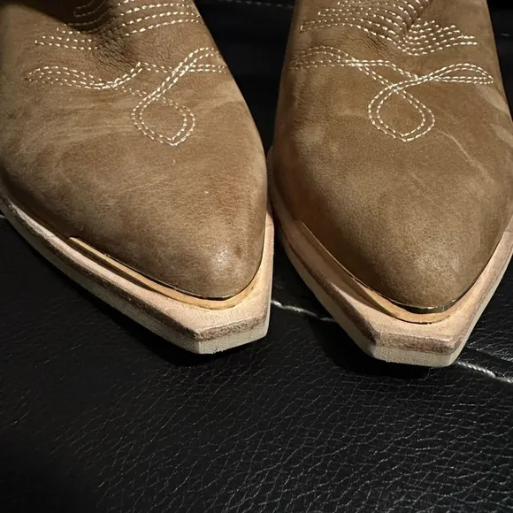 Dolce Vita Womens Nashe Tan Leather Two Tone Cowboy, Western‎ Boots Shoes NWOT