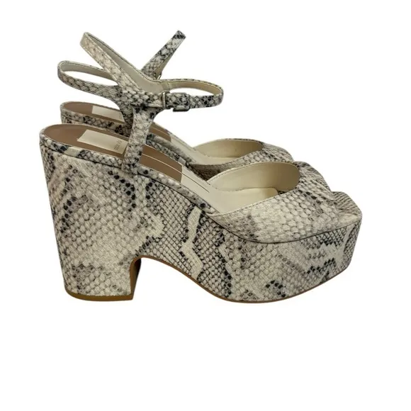 Dolce Vita Women's Porcha Wedge Sandal. bone snack‎ print Stella. Size 8. NWOT