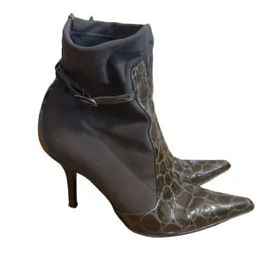 Donald J Pliner Gray Ankle Heel Boots Size 6 M