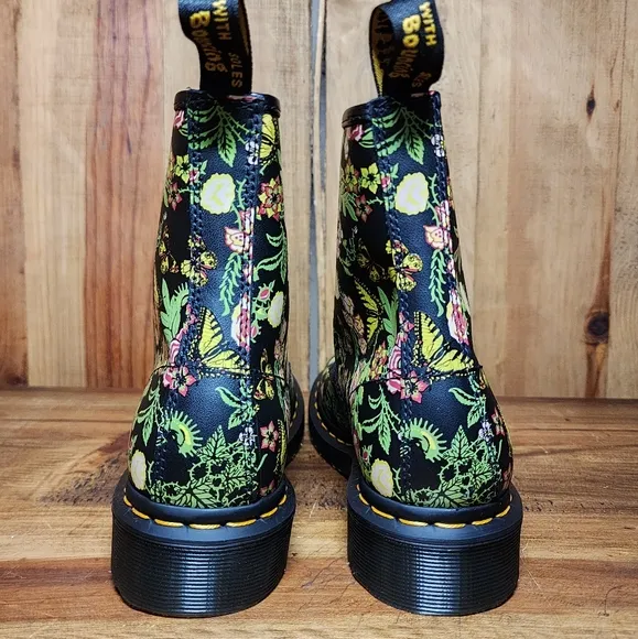 Dr Martens 1460 Floral Bloom Leather Lace Up