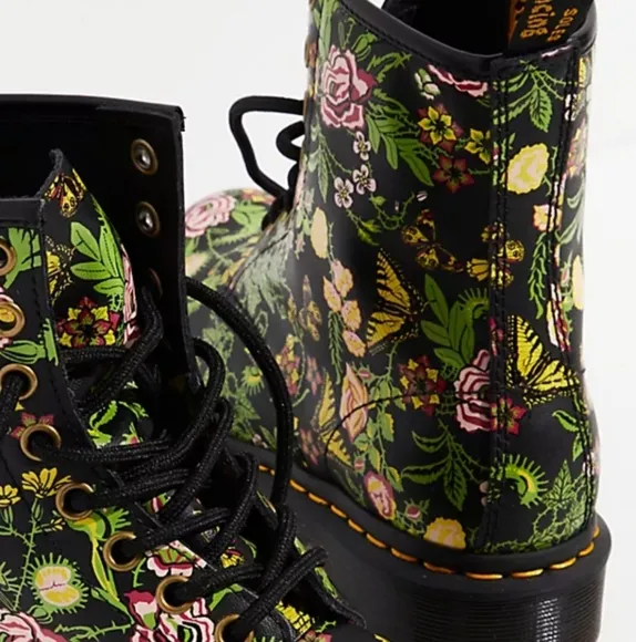 Dr Martens 1460 Floral Bloom Leather Lace Up