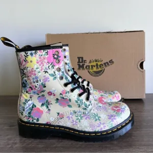 Dr. Martens 1460 Floral Mash Up Backhand Women's Boot Size 8 #B1468