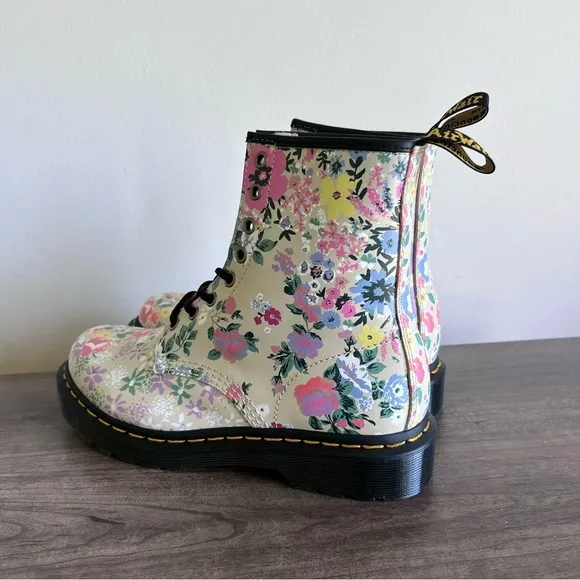 Dr. Martens 1460 Floral Mash Up Backhand Women's Boot Size 8 #B1468