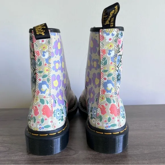 Dr. Martens 1460 Floral Mash Up Backhand Women's Boot Size 8 #B1468