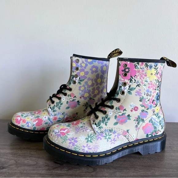 Dr. Martens 1460 Floral Mash Up Backhand Women's Boot Size 8 #B1468