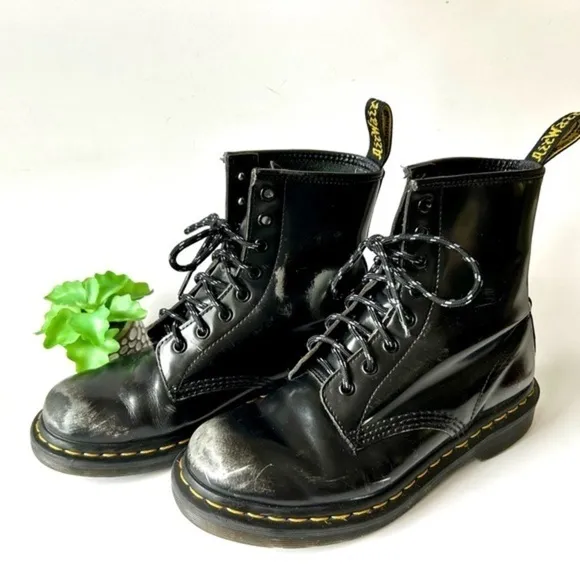 Dr. Martens 1460 Pascal Italian Brush Boot 8-Eye Black Silver Distressed Size 7
