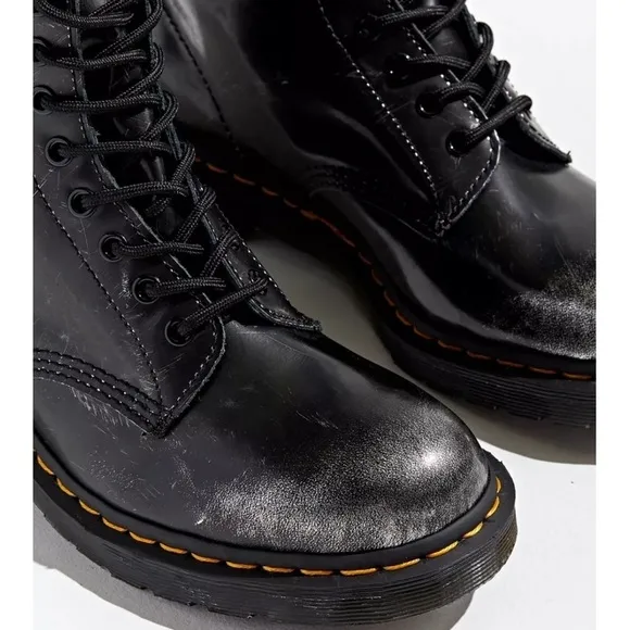 Dr. Martens 1460 Pascal Italian Brush Boot 8-Eye Black Silver Distressed Size 7