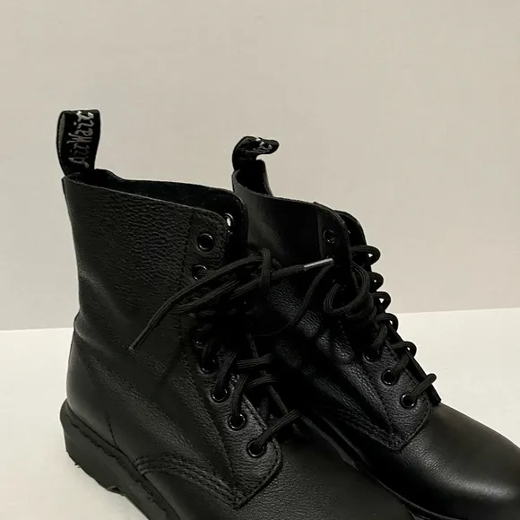 Dr. Martens 1460 Pascal women’s mono lace up boots