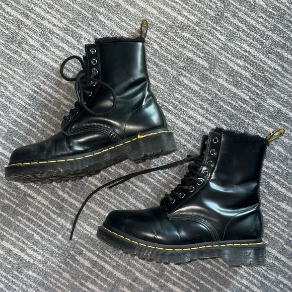 Dr. Martens 1460 Serena Dark Grey Atlas Leather Lace-Up Platform Boots, size 7