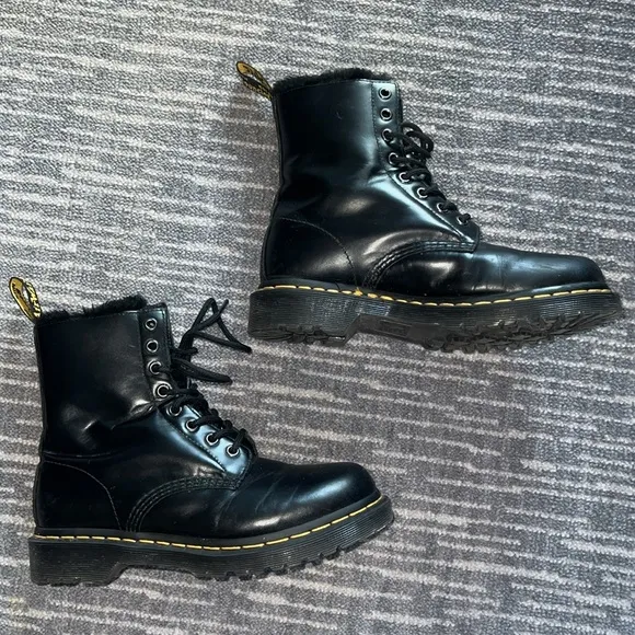 Dr. Martens 1460 Serena Dark Grey Atlas Leather Lace-Up Platform Boots, size 7