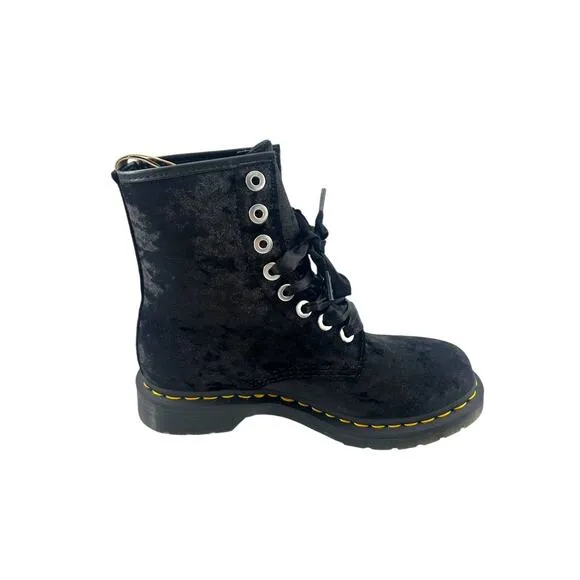 Dr. Martens 1460 Vegan Crushed Velvet Lace Up Boots Size 7 Women's Black Soldout