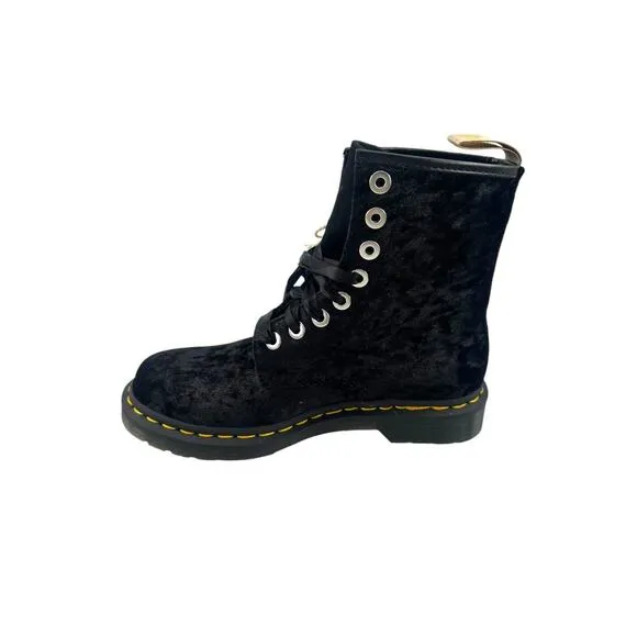 Dr. Martens 1460 Vegan Crushed Velvet Lace Up Boots Size 7 Women's Black Soldout