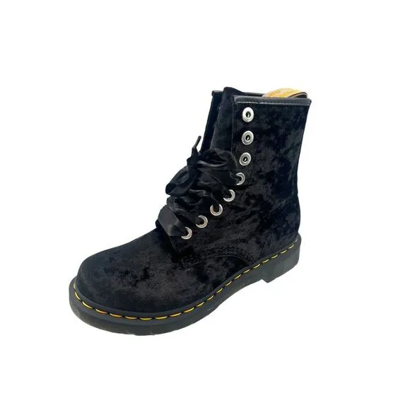 Dr. Martens 1460 Vegan Crushed Velvet Lace Up Boots Size 7 Women's Black Soldout