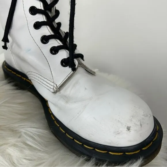 DR MARTENS 1460 White Smooth Leather Lace Up Boots Size 8 Grunge Punk Goth Alt