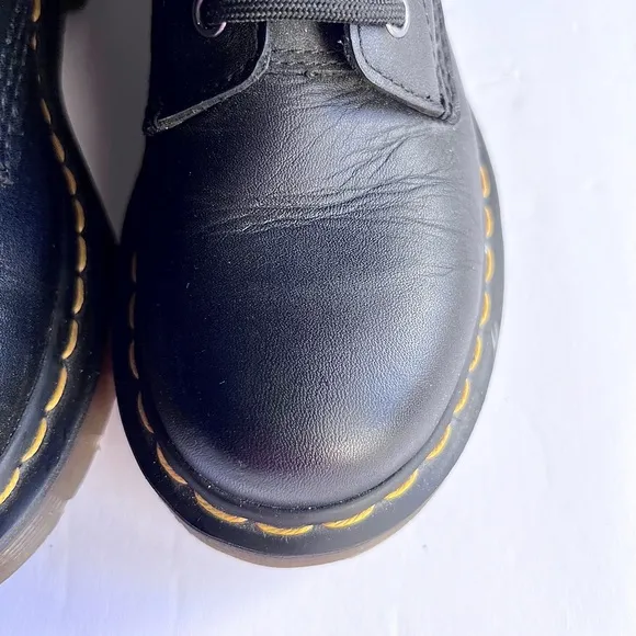 Dr. Martens 1460 Womens Nappa Genuine Leather Lace Up Boots MSRP$170 Pre-Owned