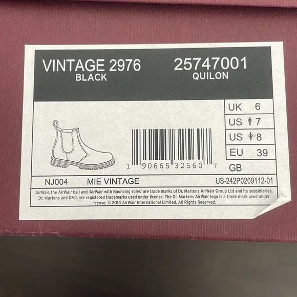 Dr. Martens 2976 Made in England Chelsea Boots Black