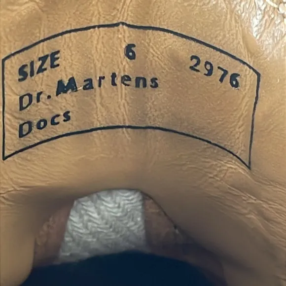 Dr. Martens 2976 Made in England Chelsea Boots Black