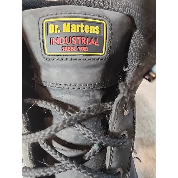 Dr. Martens Boots Mens 9 Work Safety Industrial Steel Toe Leather Slip Resistant