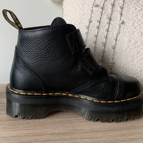 Dr. Martens Devon Flower Buckle Platform Ankle Boots Womens Size 7 EU 38