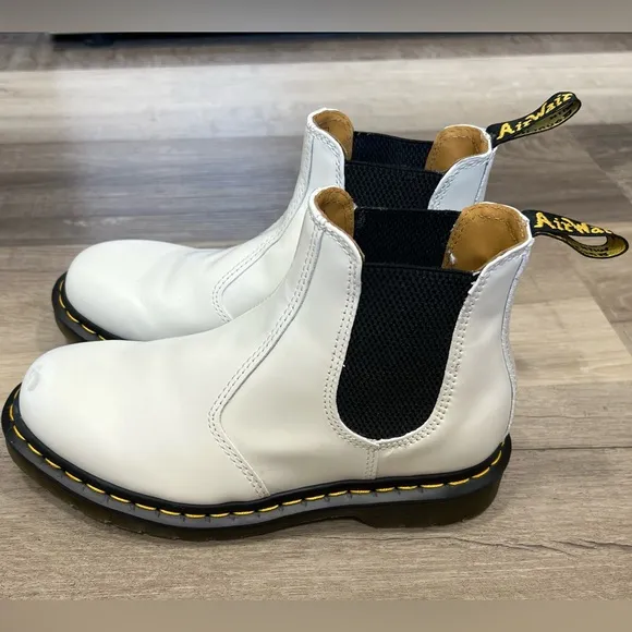 Dr Martens LEATHER CHELSEA BOOTS white size 7