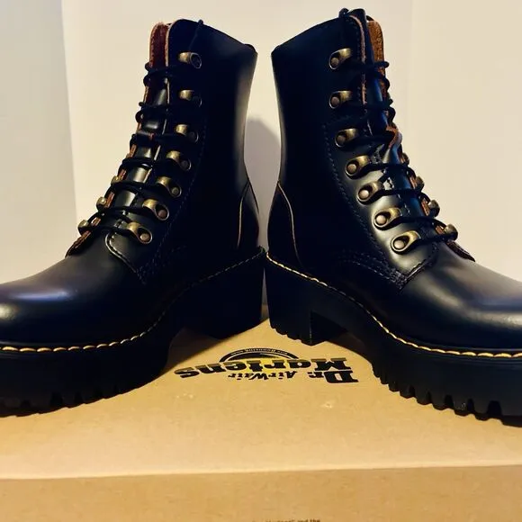 Dr Martens Leona Women's 7 Black Boots Vintage Smooth Leather Lug Platform Heels