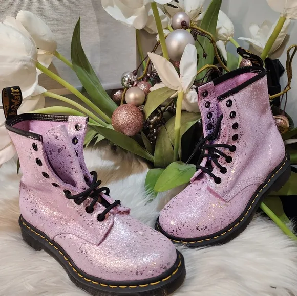 Dr Martens Lilac — Metallic Paint Splatter Suede Dr Marten lace up boots size6