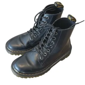 Dr. Martens Luana Smooth Leather Lace Up Combat Boots Women's 6 Black