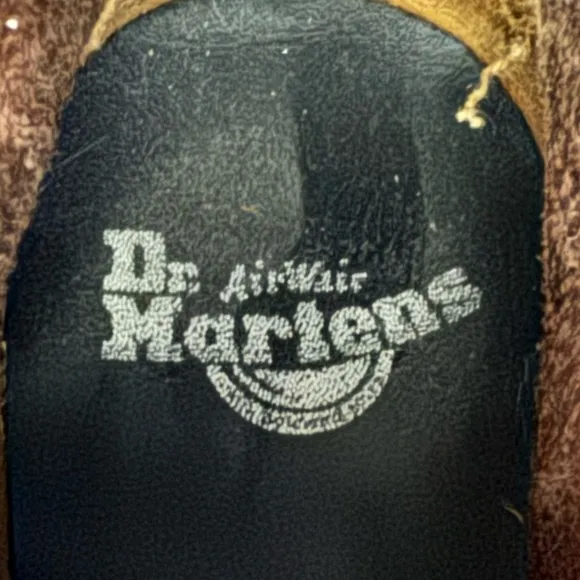 Dr Martens Pascal Ziggy 8-Eye Boots in Brown Crazy Horse Leather in Sz 8 Men