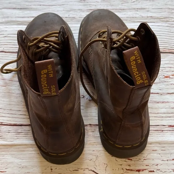 Dr Martens Pascal Ziggy 8-Eye Boots in Brown Crazy Horse Leather in Sz 8 Men