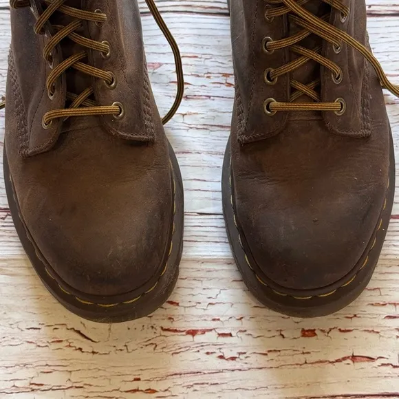 Dr Martens Pascal Ziggy 8-Eye Boots in Brown Crazy Horse Leather in Sz 8 Men