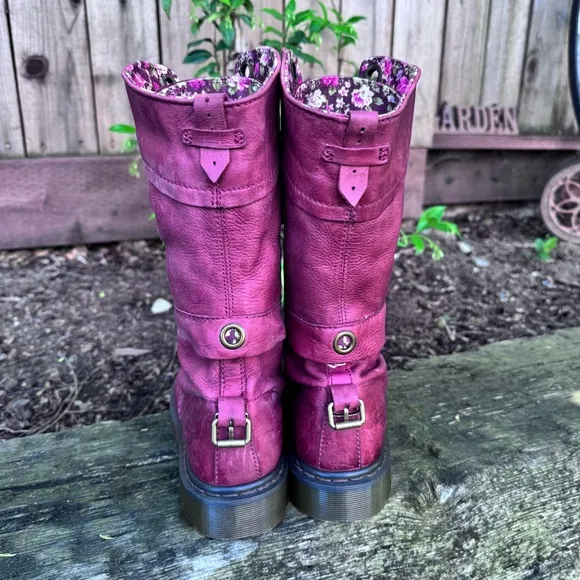 Dr Martens Triumph 1914 Cherry Red Floral Boots Size 8 US / 6 UK