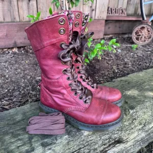 Dr Martens Triumph 1914 Cherry Red Floral Boots Size 8 US / 6 UK