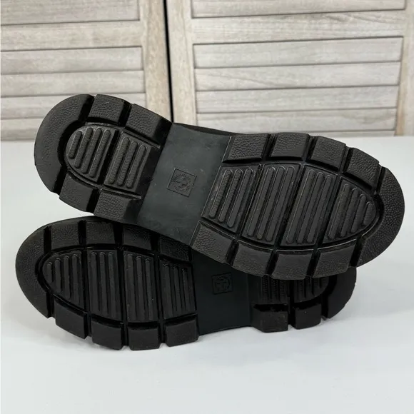 DR. MARTENS Women's Combs Lace Up Combat Boots Black-9