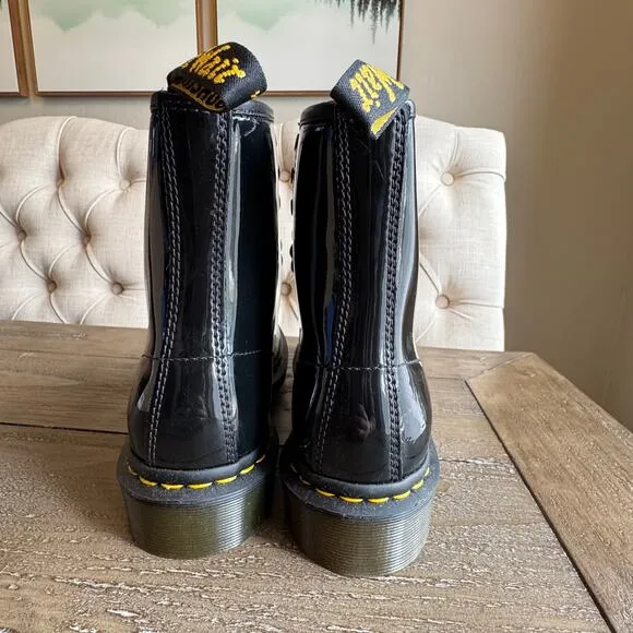 Dr Martens Women's Size 7 EU 38 Lug Sole Patent Leather Lace Up Combat Boots NEW